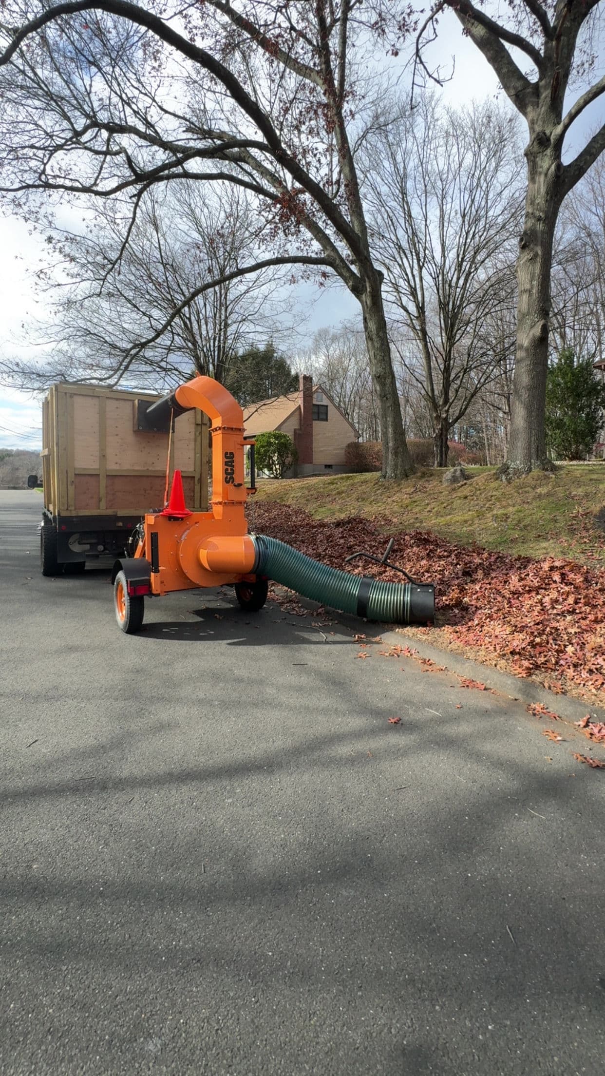 Curbside Leaf Pickup Is Back - Here's How We Handle It
