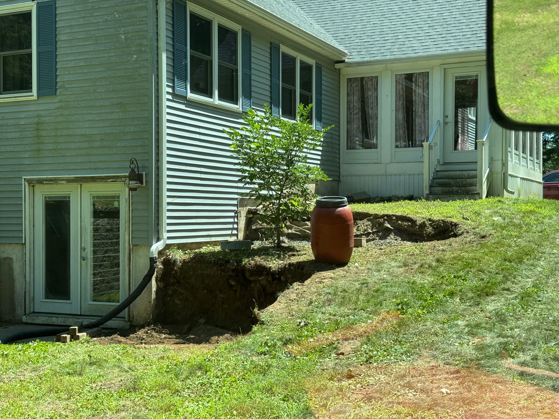 Gallery photos for Retaining Wall and Fire Pit Demo to Prep for Foundation Work: Image #2